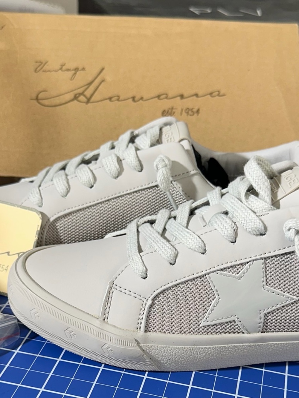 NIB Vintage Havana "Extra" Star Sneakers |  Puddy  | 8.0🏛️✨ - Picture 3 of 4